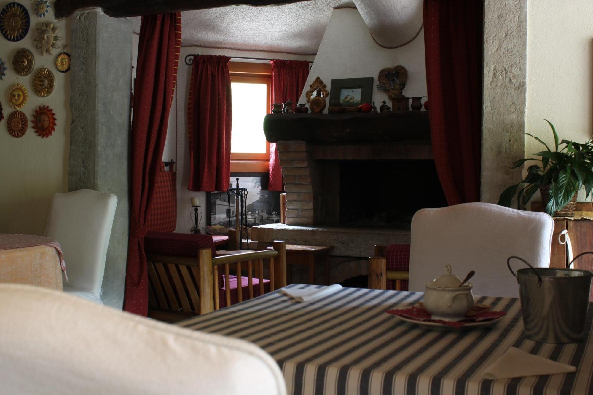 Hotel Calvi-Ristorante Mainor Витторио-Венето Экстерьер фото
